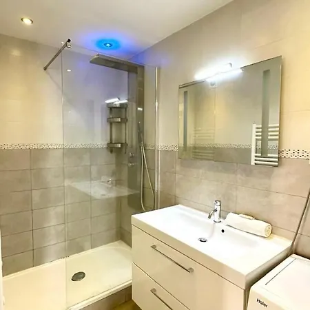 Buisset - 2 Bedrooms - Appartement *